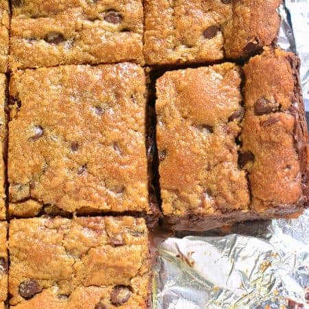 chocolate-filled-pb-cookie-bars-1c
