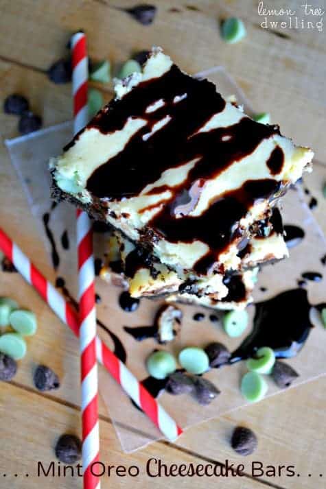 Mint Oreo Cheesecake Bars are a delicious bar pan cheesecake dessert. Simple cheesecake with delicious mint chocolate and a crunchy Oreo crust.