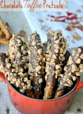Chocolate Toffee Pretzels are a quick and completely addicting treat!