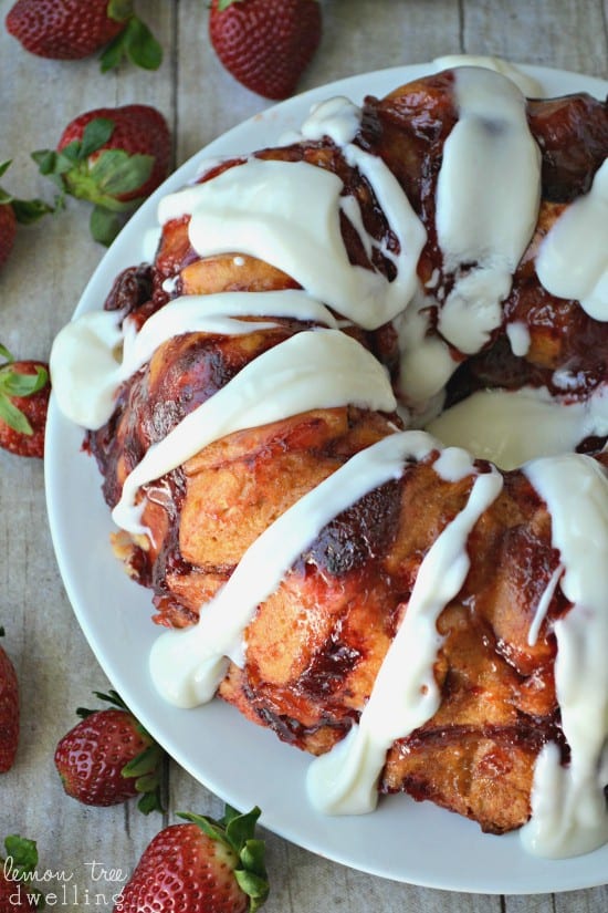 Strawberry Cheesecake Monkey Bread 6c