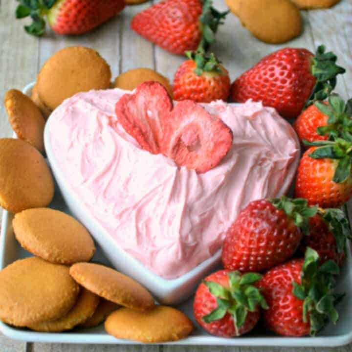Creamy Strawberry Dip
