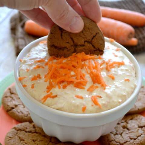Creamy Carrot Cake Dip