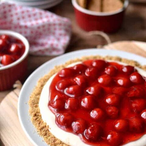 This Cherry Cheesecake Dip is the BEST! A delicious 5 minute dip that tastes just like cherry cheesecake.