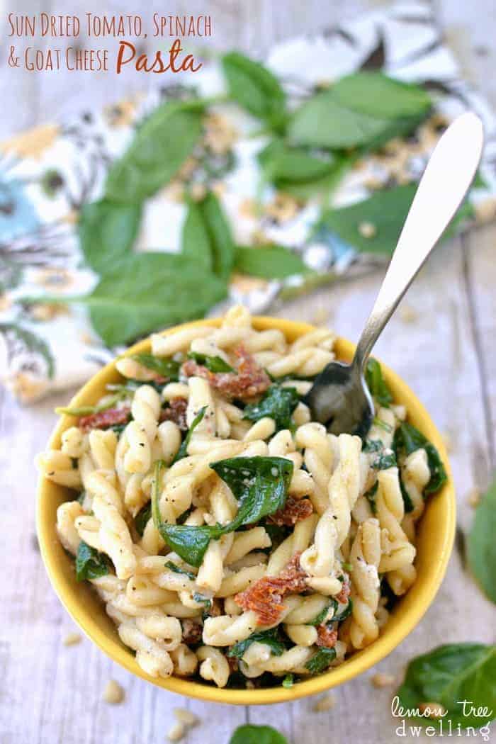 Sun Dried Tomato, Spinach and Goat Cheese Pasta is a delicious simple twist on traditional pasta, this vegetarian dish is perfect for lunch or dinner!