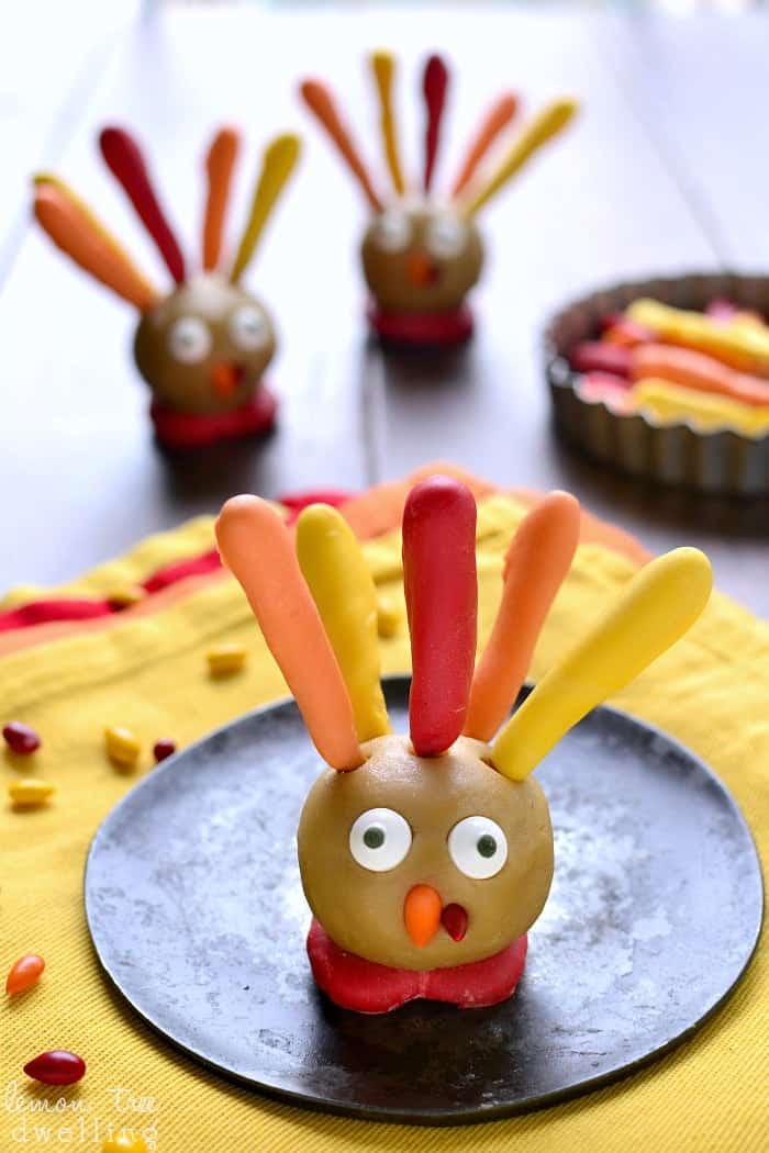 Thanksgiving Cookie Dough Turkeys | Lemon Tree Dwelling