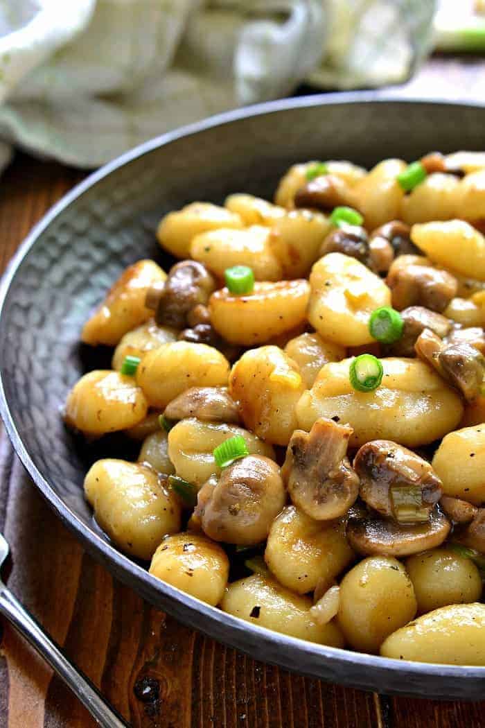 This Mushroom Marsala Gnocchi has all the flavors of chicken marsala, without the chicken! Perfect for Meatless Monday or for a delicious vegetarian option.