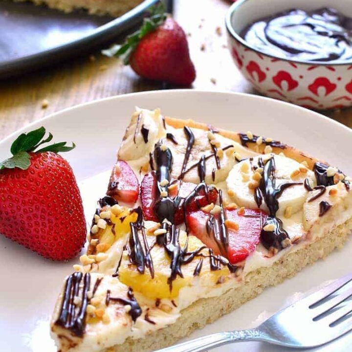 Banana Split Fruit Pizza