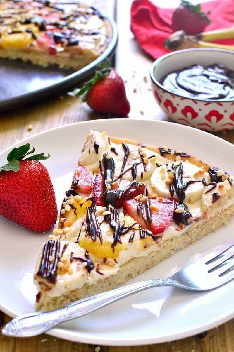  Banana Split Fruit Pizza