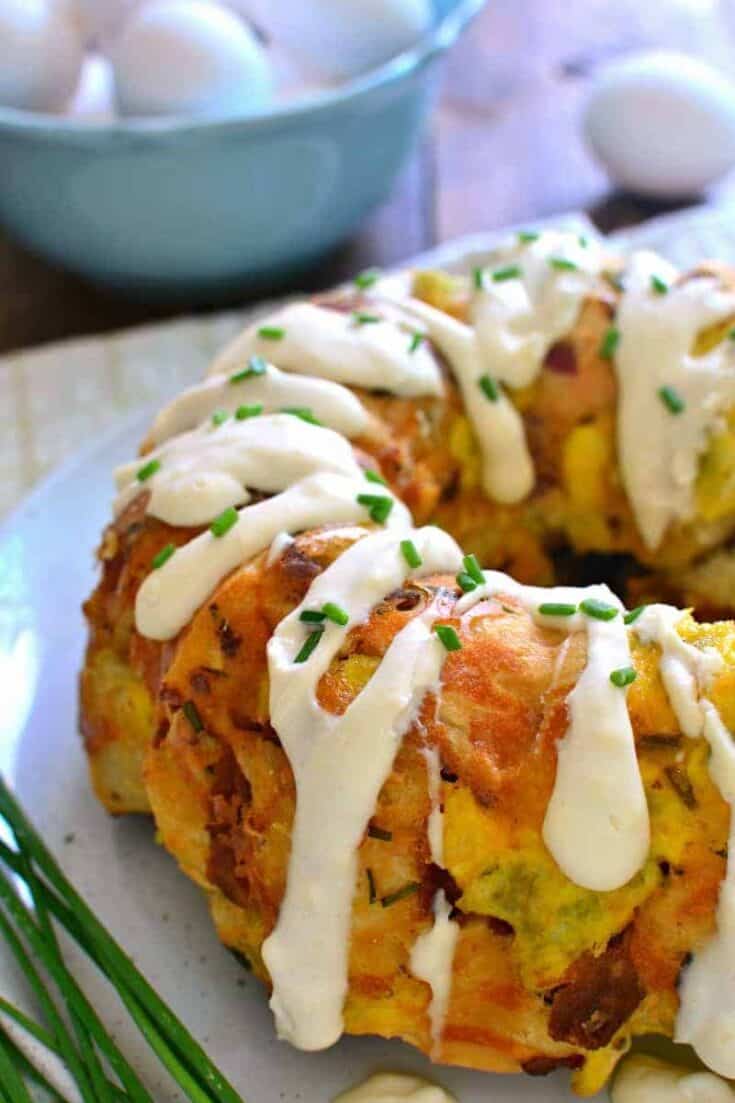 https://www.lemontreedwelling.com/wp-content/uploads/2016/08/Bacon-Egg-Cheese-Monkey-Bread-1d-small-735x1103.jpg