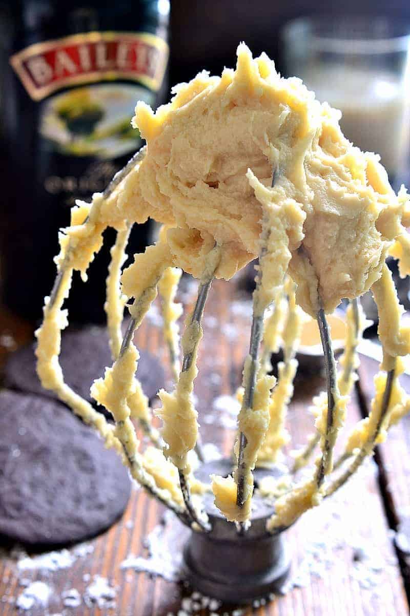 Baileys Buttercream Frosting is EVERYTHING! Perfectly sweet, creamy, buttery, boozy, and delicious. The perfect finishing touch to all your favorite baked goods