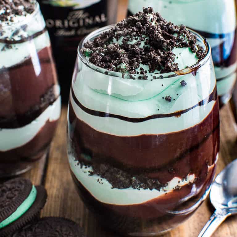 Baileys Chocolate Mint Pudding Parfaits