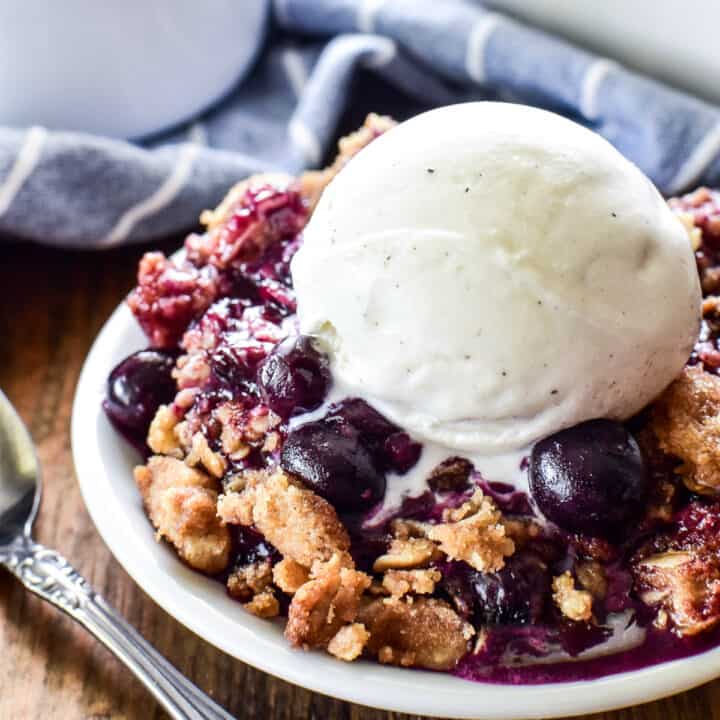 Blueberry Crisp