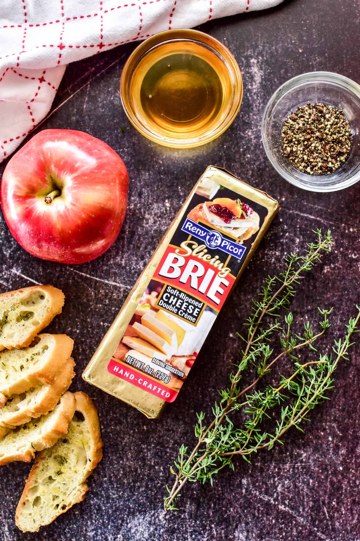 Apple Brie Crostini ingredients