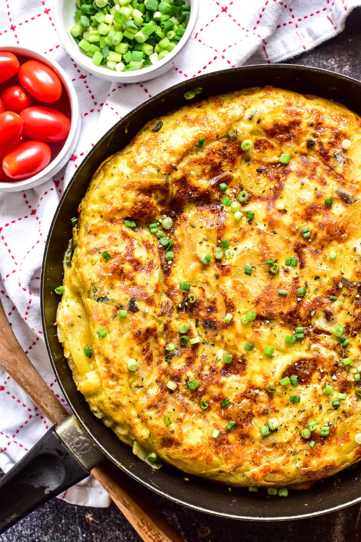 https://www.lemontreedwelling.com/wp-content/uploads/2020/11/spanish-omelette-12-2.jpg