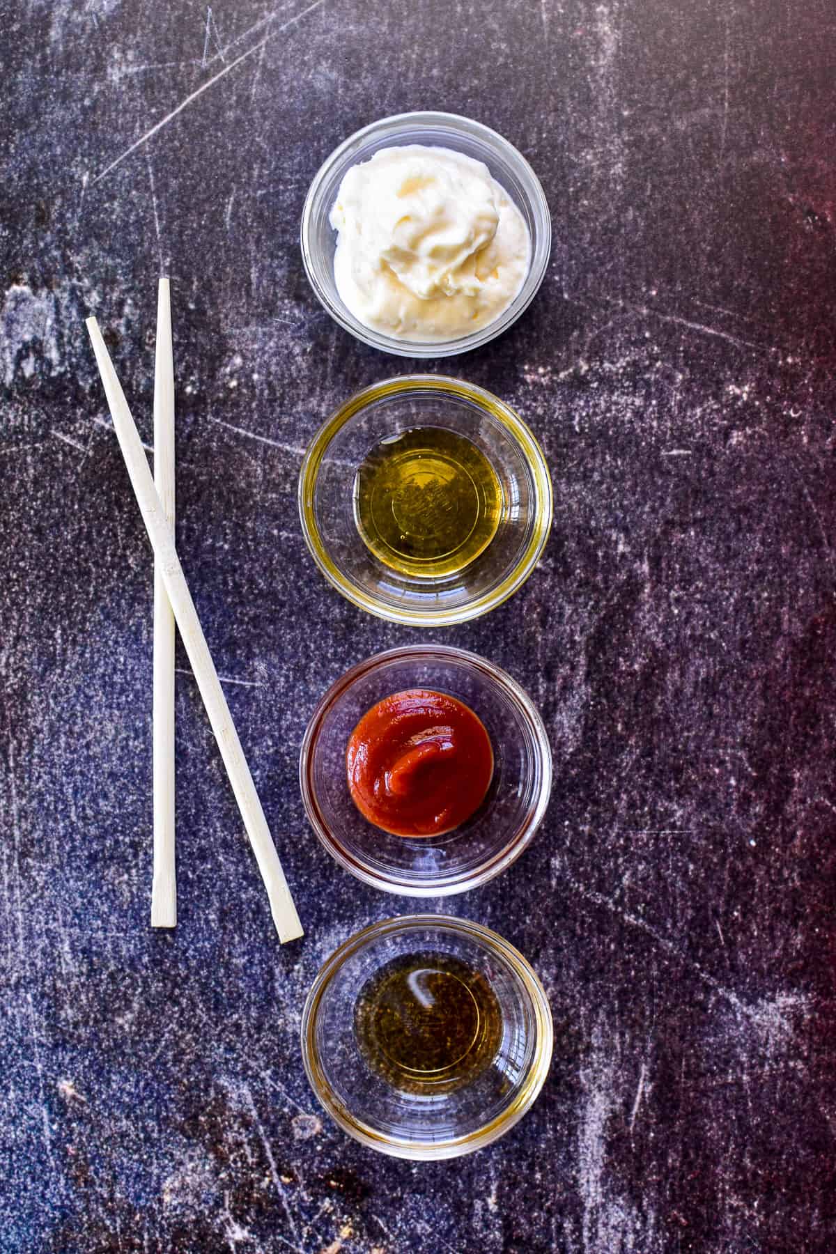 Spicy Mayo ingredients in small glass bowls