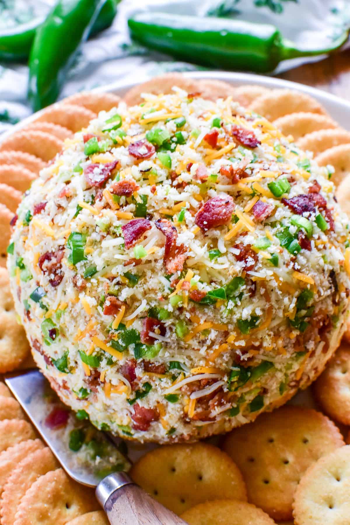 Close up of Jalapeño Popper Cheese Ball